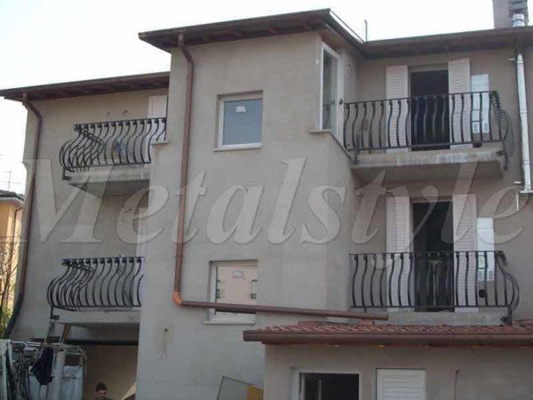 parapetto balaustra balconi ferro battuto 25