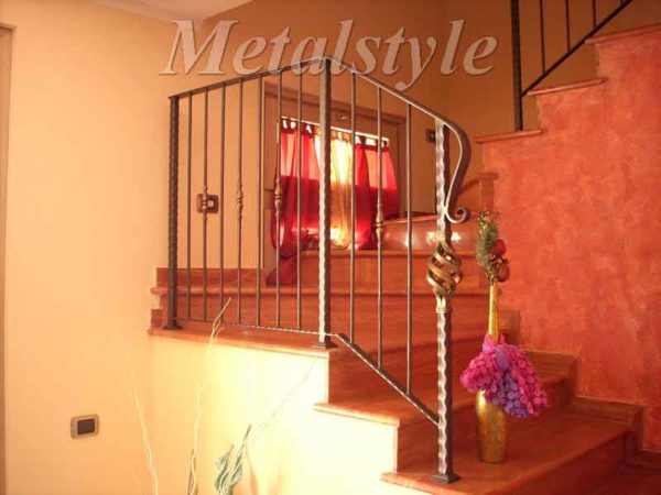 scale ferro inox corrimano 06-1